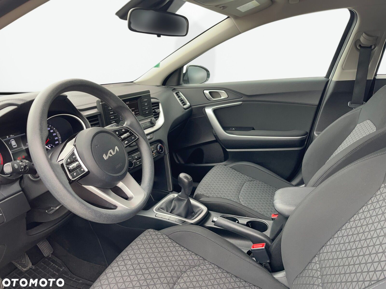 Kia Ceed 1.5 T-GDI S - 9