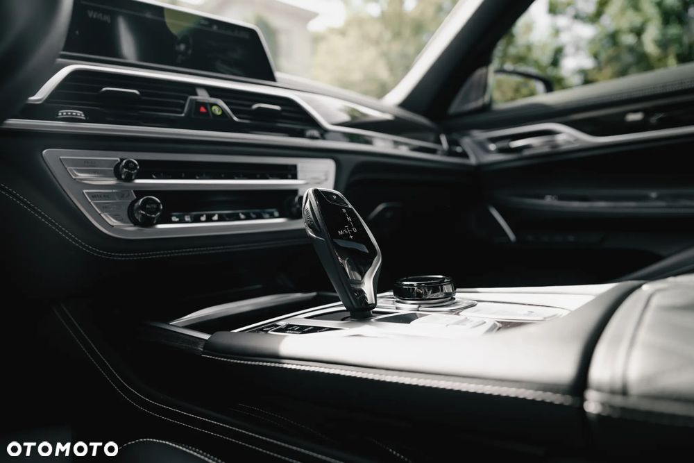 BMW-ALPINA B7 - 25