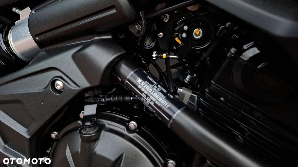 Kawasaki Versys 650 - 12