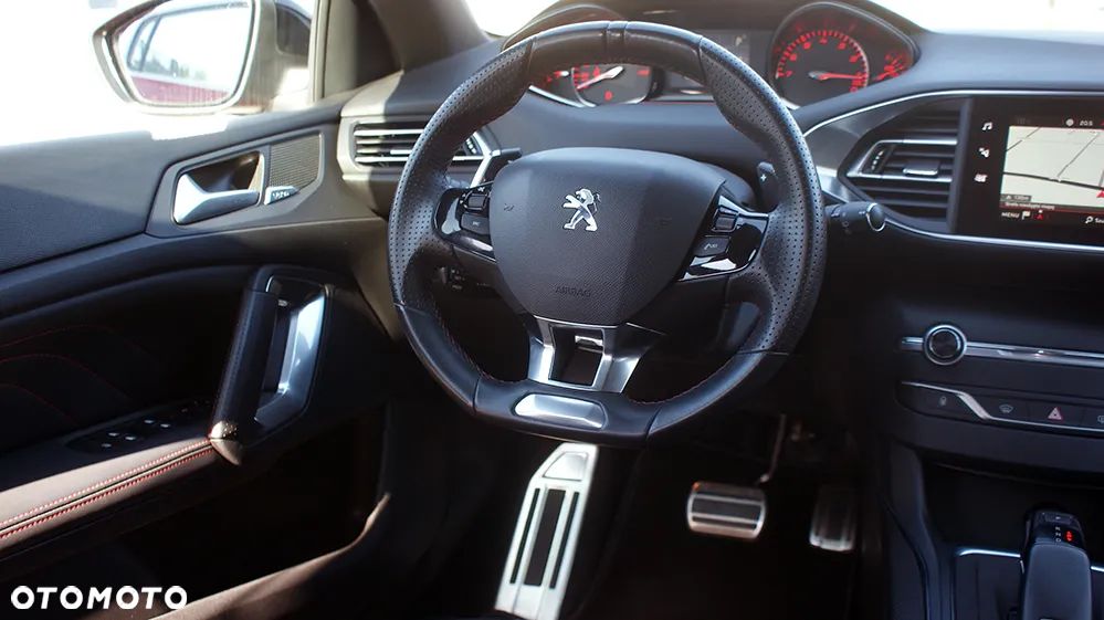 Peugeot 308 1.2 PureTech GPF GT S&S EAT8 - 11