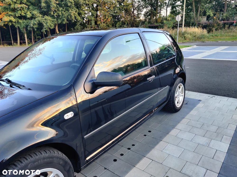 Volkswagen Golf - 5