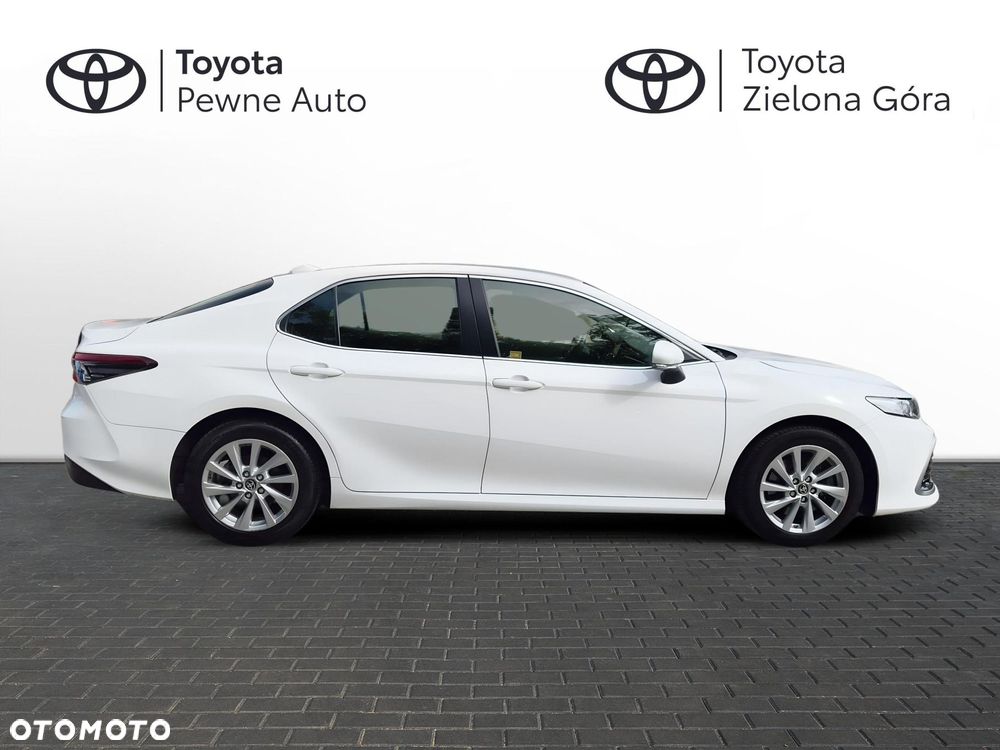 Toyota Camry 2.5 Hybrid Comfort CVT - 6