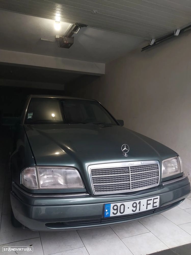 Mercedes-Benz C 220 - 1