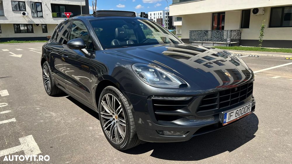 Porsche Macan - 3