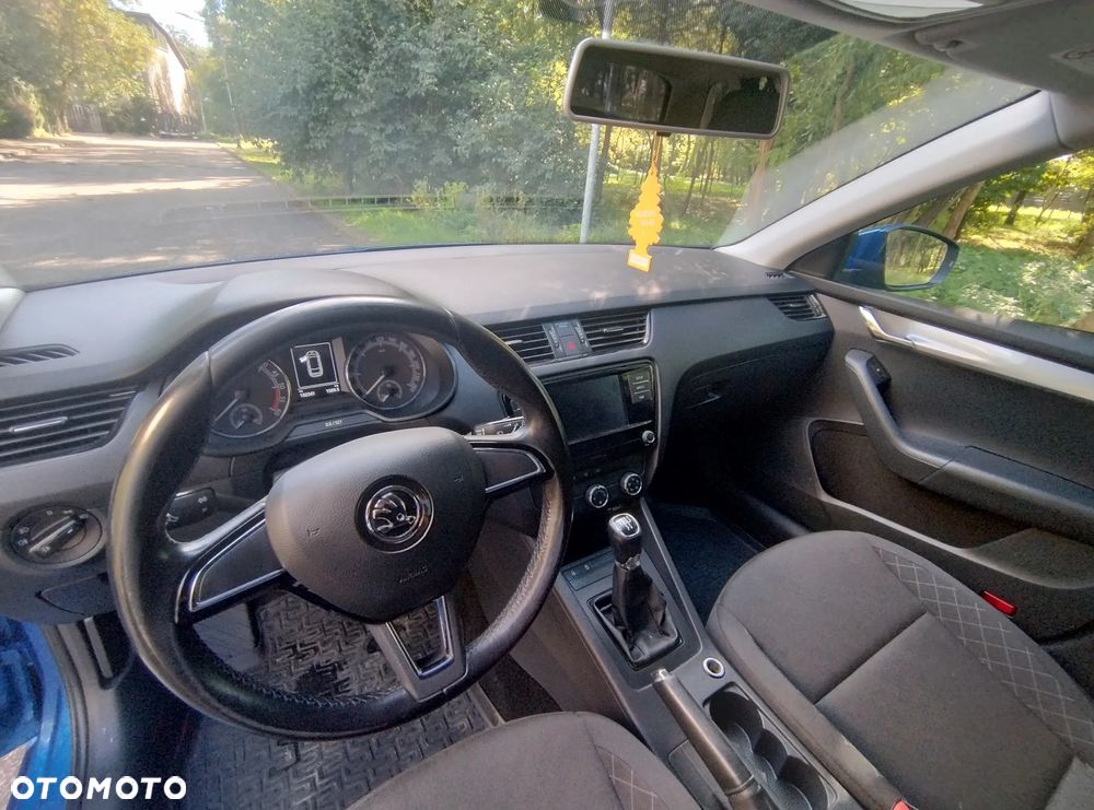 Skoda Octavia 1.6 TDI Active - 10