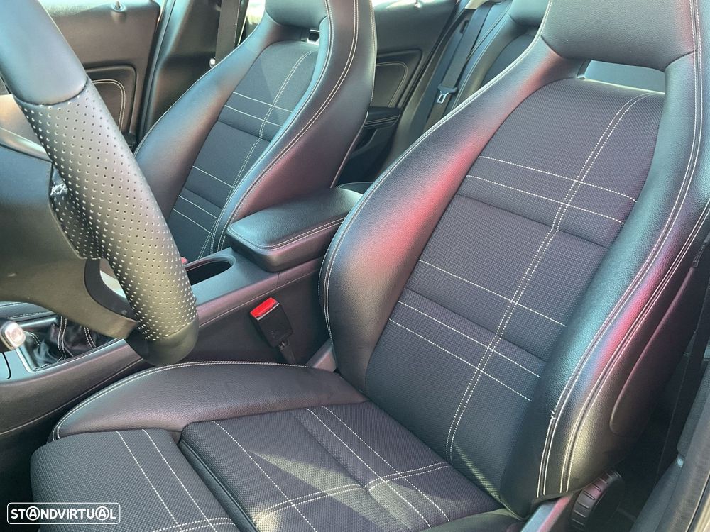 Mercedes-Benz GLA 180 d - 16