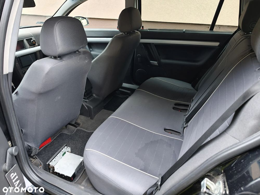 Opel Vectra 1.8 CDX - 18