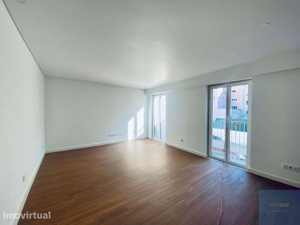 Apartamento T2 em Lisboa - Grande imagem: 2/18