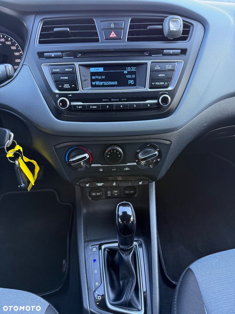 Hyundai i20 1.4 Style EU5 - 26