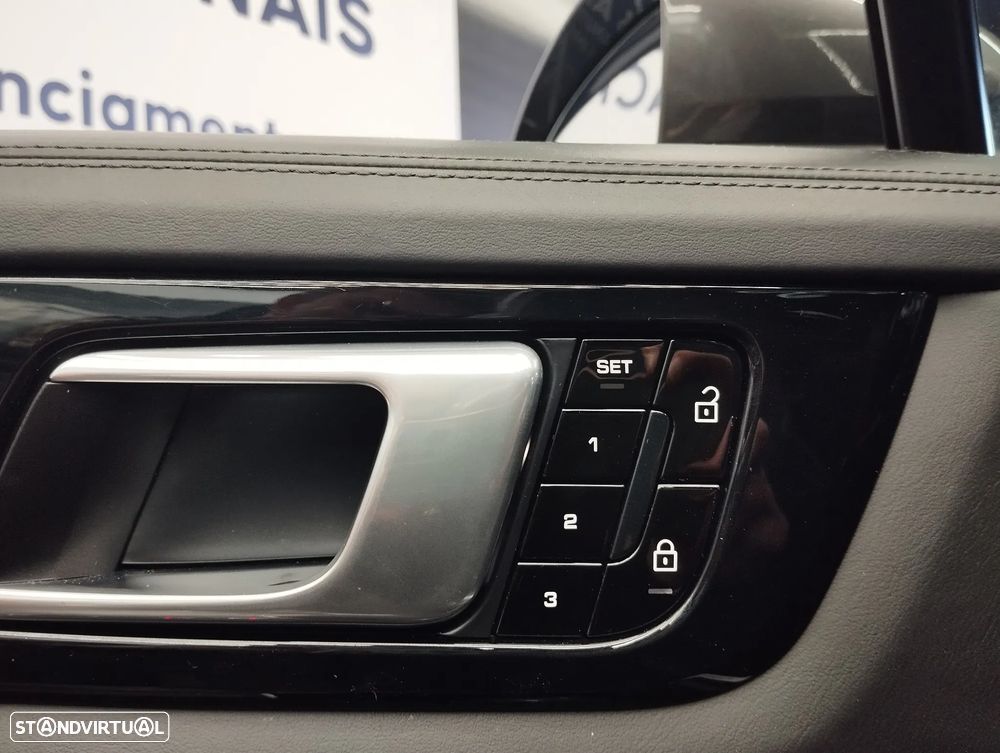 Porsche Cayenne Coupé E-Hybrid - 25