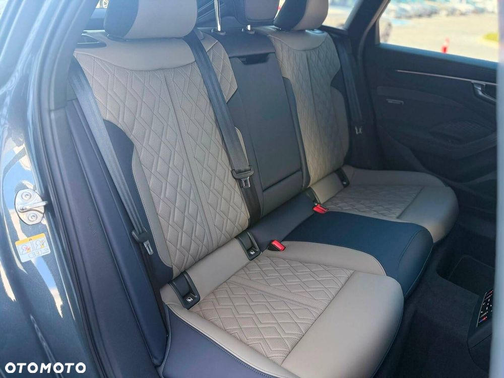 Audi A6 Avant TFSI mHEV Quattro S tronic - 28