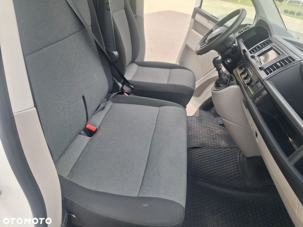 Volkswagen Transporter T6 - 22