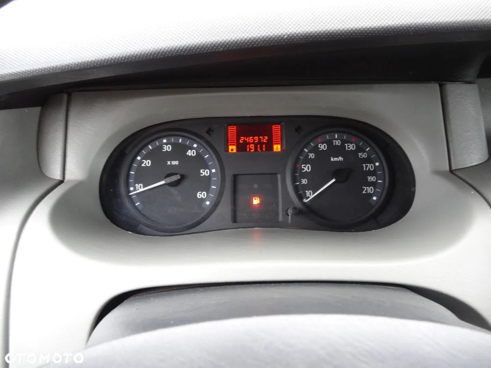 Renault Trafic Passenger FAP L2H1 Expression - 26
