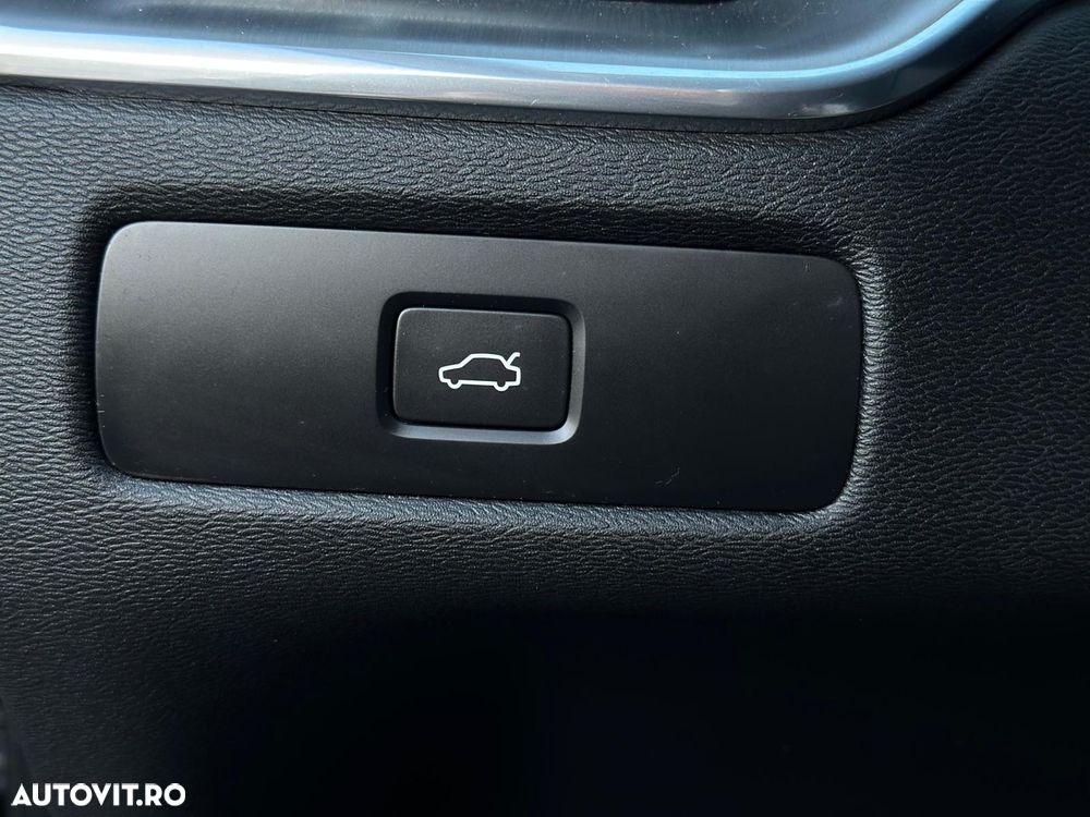 Volvo XC 60 B4 D Core - 39