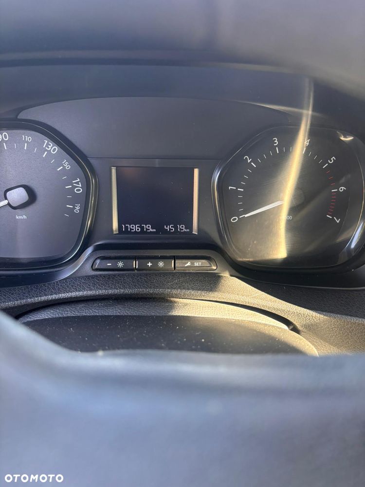 Toyota ProAce Kombi D-4D Medium 2,7t - 5