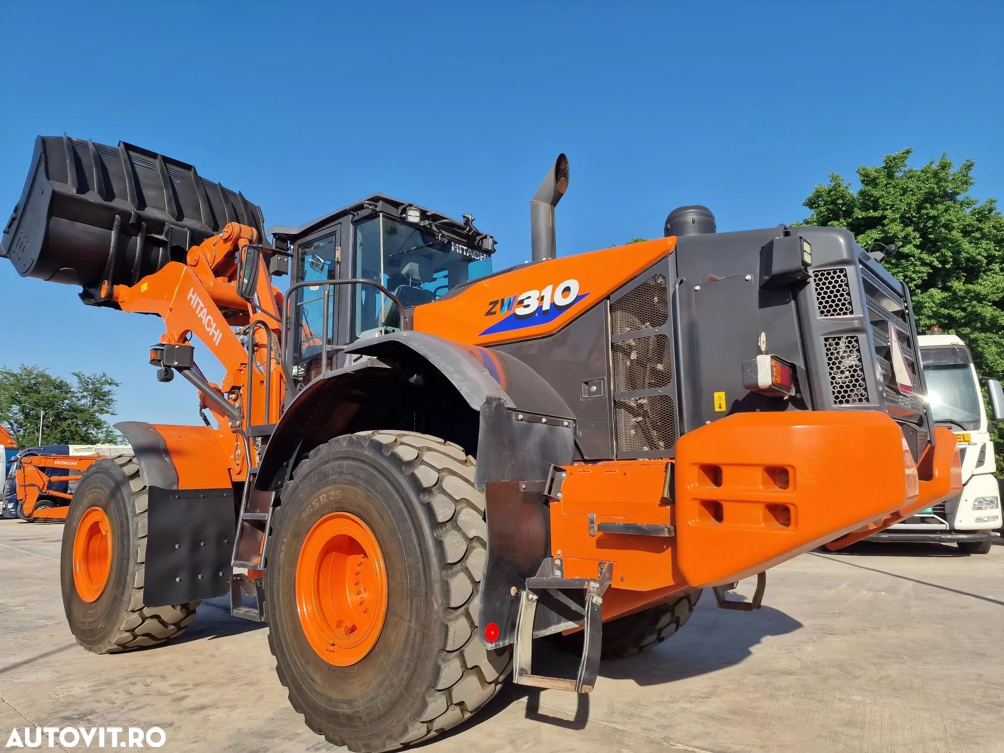 Hitachi ZW310-6, cupa NOUA 5mc, anv MICHELIN 80% ok-99.900 eur+Tva, virare JOYSTICK, gresare automata, camera spate mers masalier, consum 14l/h, produs in Japonia, posibilitate leasing 4 ani-PROMOTIE 99.900 EUR+Tva - 1