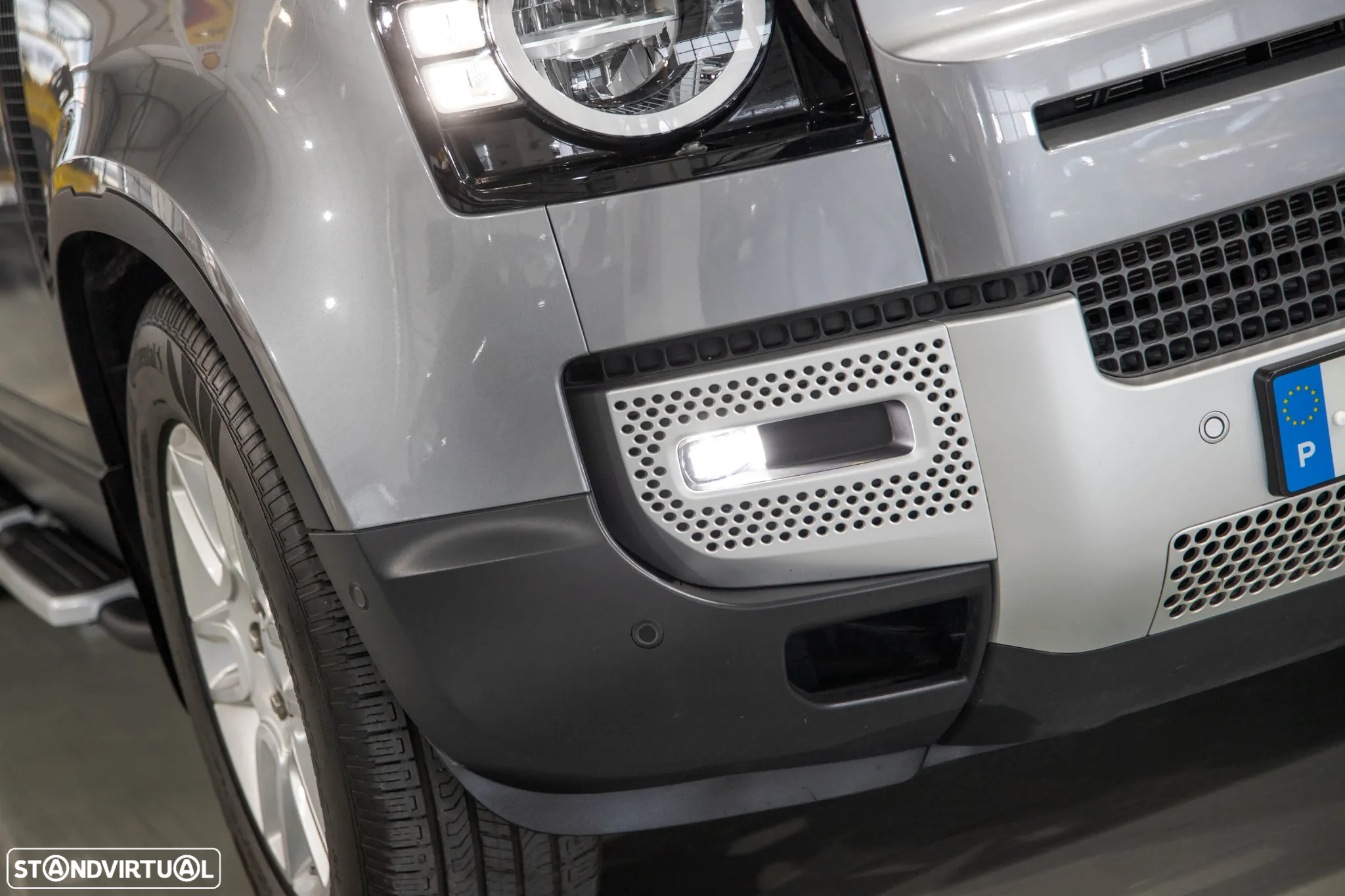 Land Rover Defender 110 D200 S - 10