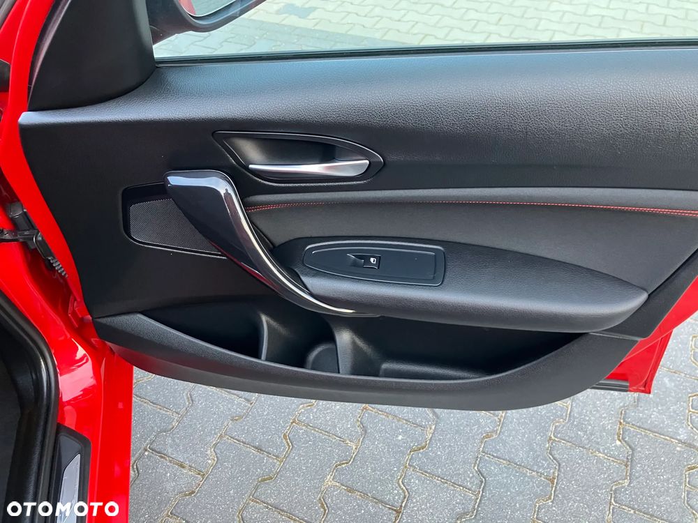 BMW Seria 1 120i Edition Lifestyle - 40