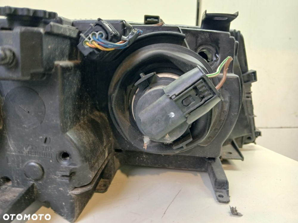BMW E46 Lampa przednia lewa BOSH - 7