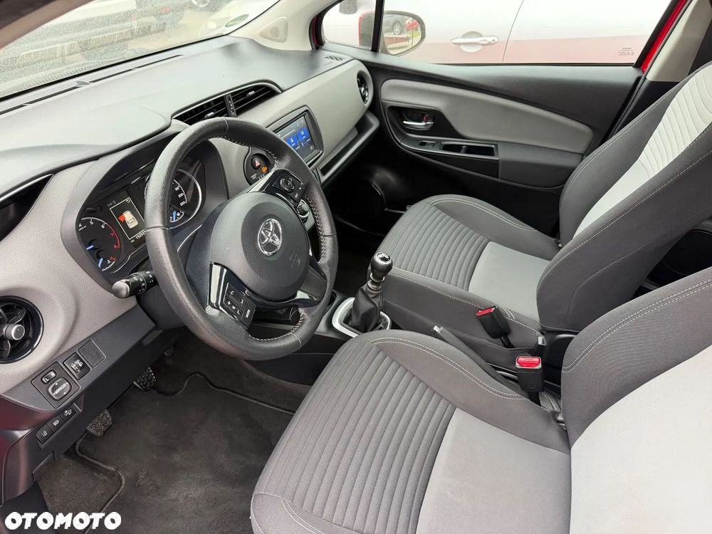 Toyota Yaris 1.5 Active - 9