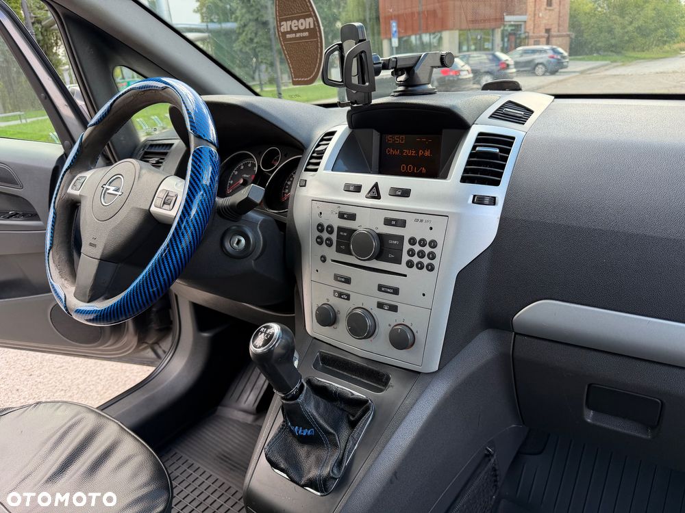 Opel Zafira 1.8 Family Plus - 28