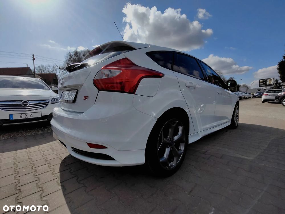 Ford Focus 2.0 EcoBoost ST - 5