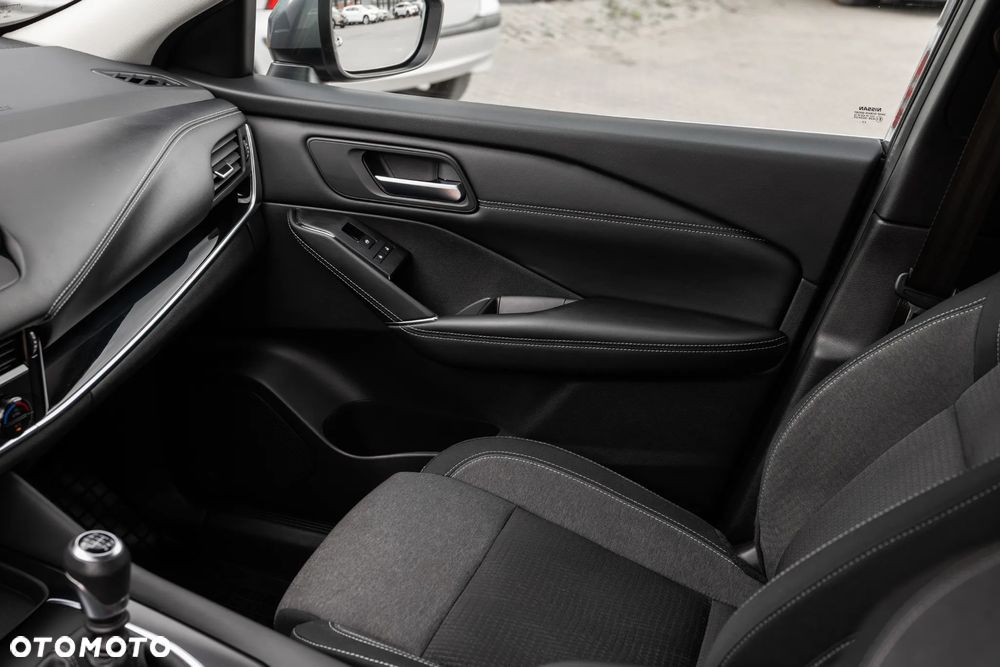 Nissan Qashqai 1.3 DIG-T N-Connecta - 22