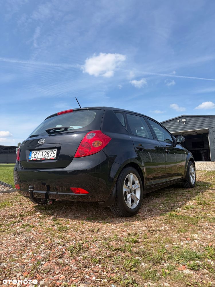 Kia Ceed 1.6 Comfort - 4