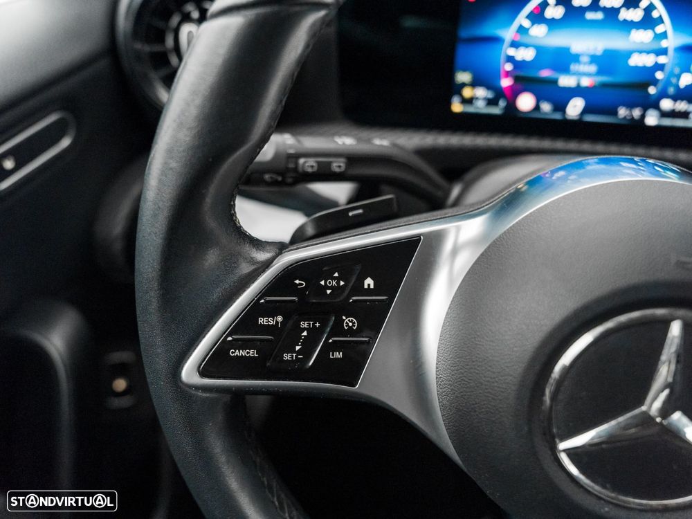 Mercedes-Benz A 250 e Style Plus - 22