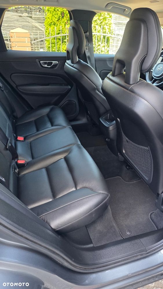 Volvo XC 60 D4 AWD Momentum - 16