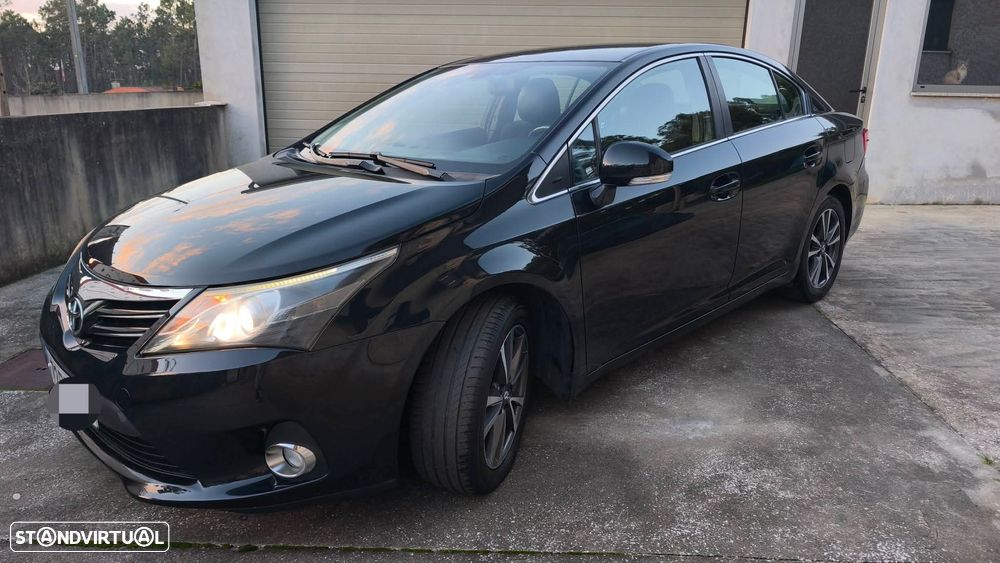 Toyota Avensis SD 2.0 D-4D Luxury - 3