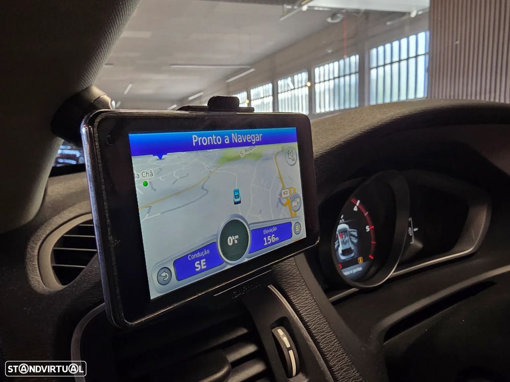 Volvo V40 D2 Summum - 13