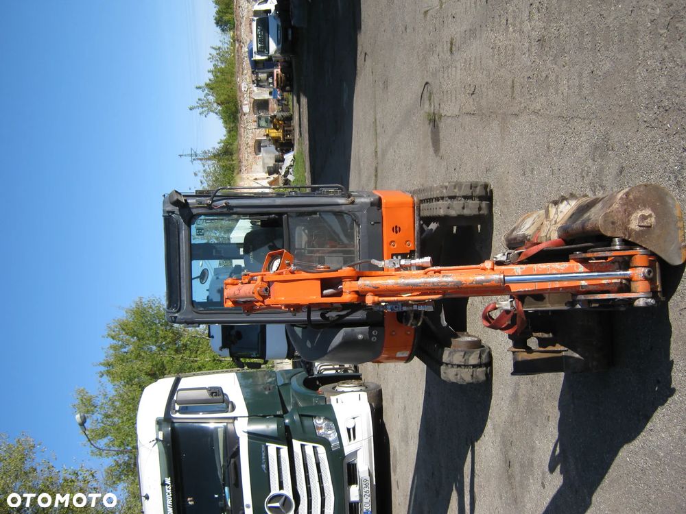 Hitachi ZX22U-2 - 2