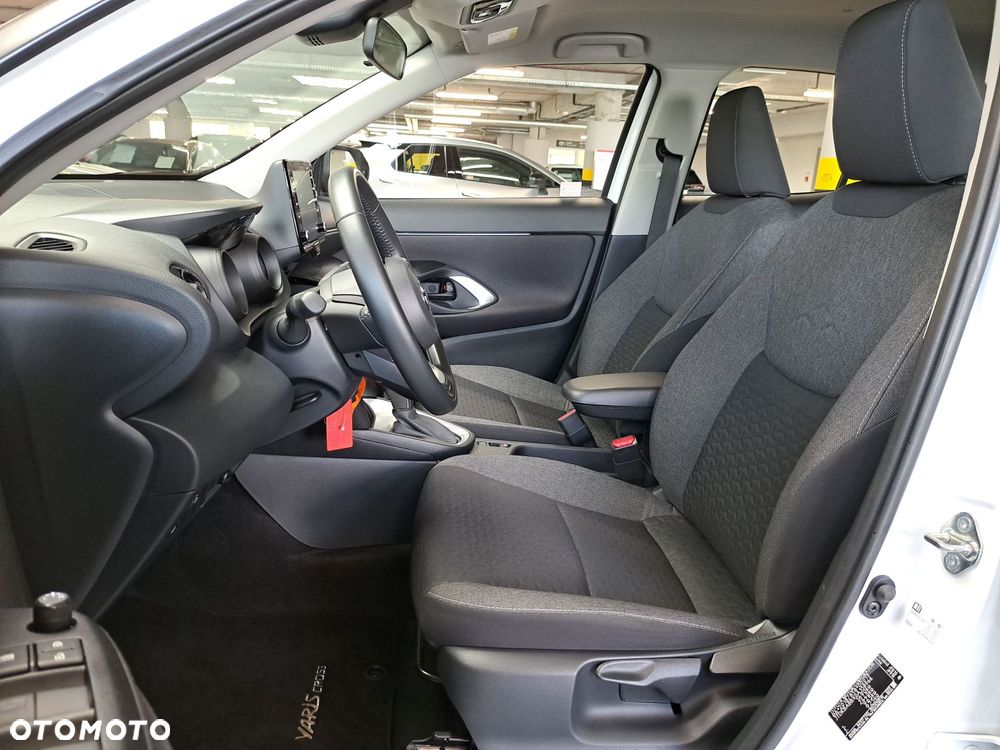 Toyota Yaris Cross Hybrid 1.5 Comfort - 12