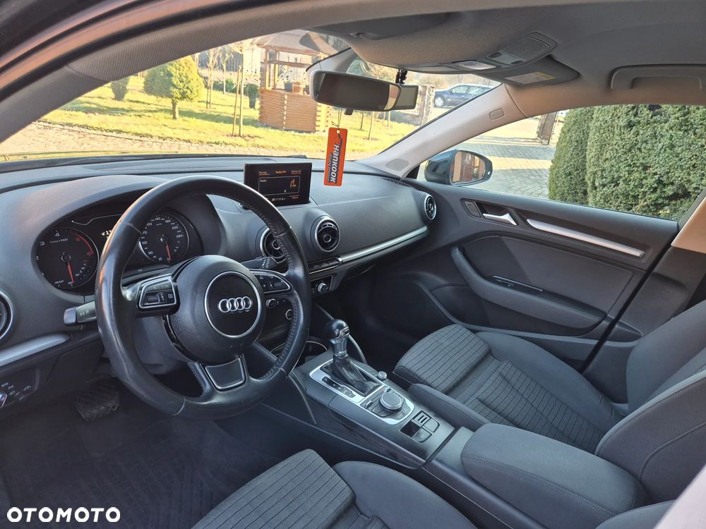 Audi A3 Sportback 2.0 TDI S tronic - 6