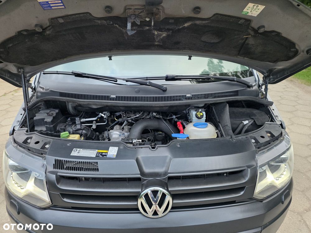 Volkswagen Multivan - 37