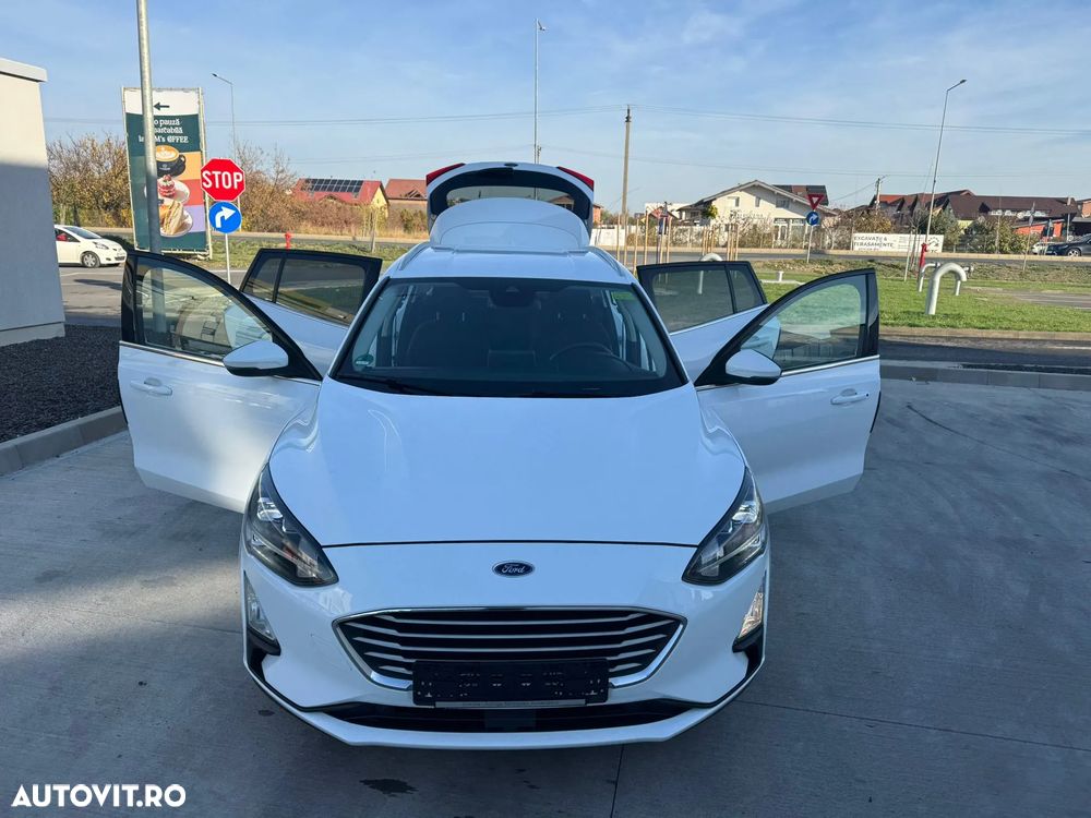 Ford Focus Turnier 1.5 EcoBlue Start-Stopp-System Aut. TITANIUM DESIGN - 2