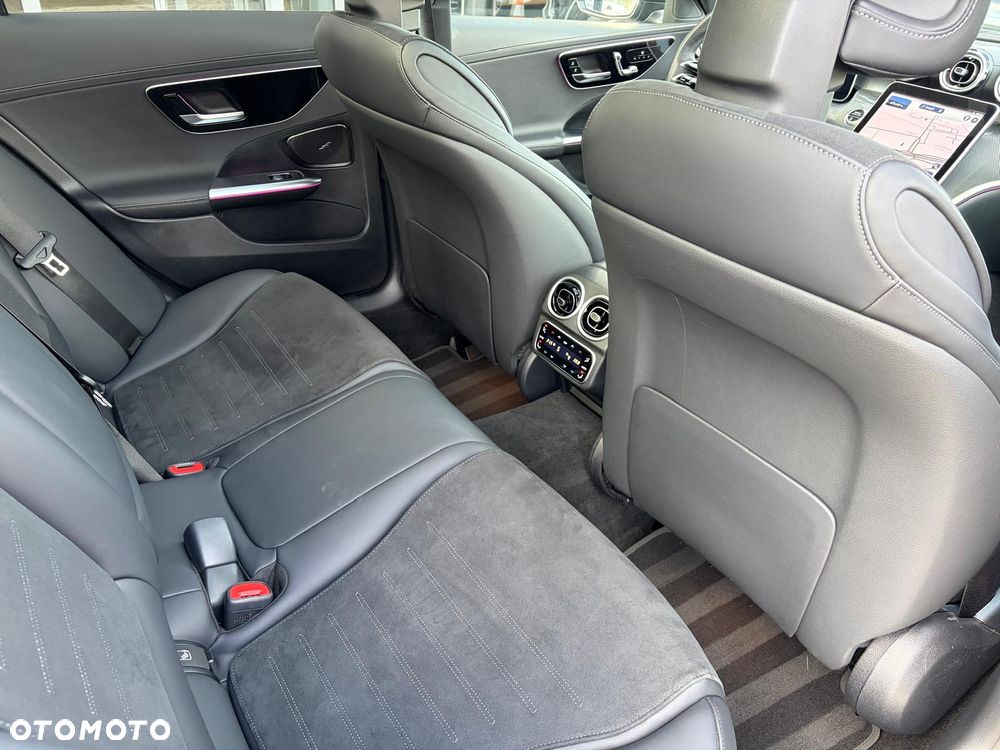Mercedes-Benz Klasa C 300 e PHEV 4-Matic AMG - 21