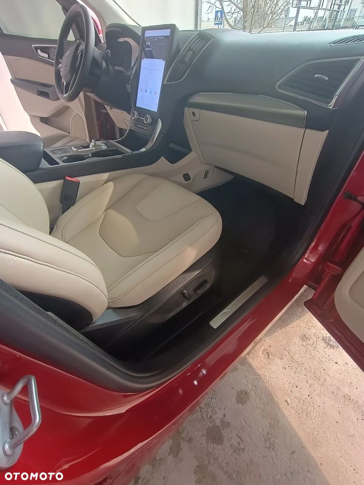Ford Edge - 9
