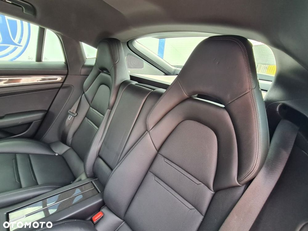 Porsche Panamera 4S E-Hybrid - 36