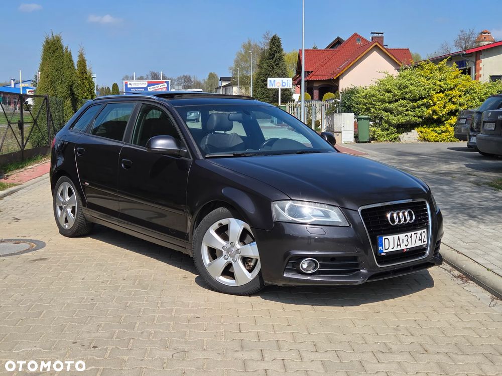 Audi A3 Sportback 2.0 TDI DPF quattro S line Sportpaket - 2