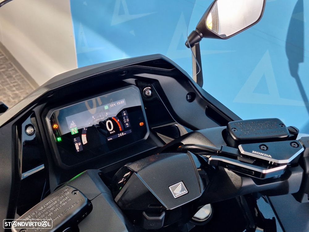Honda Forza 750 - 10