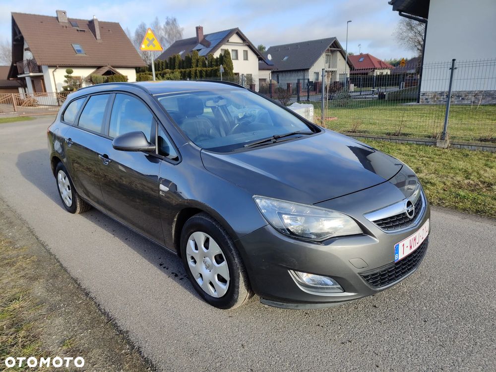 Opel Astra 1.7 CDTI DPF 150 Jahre - 6