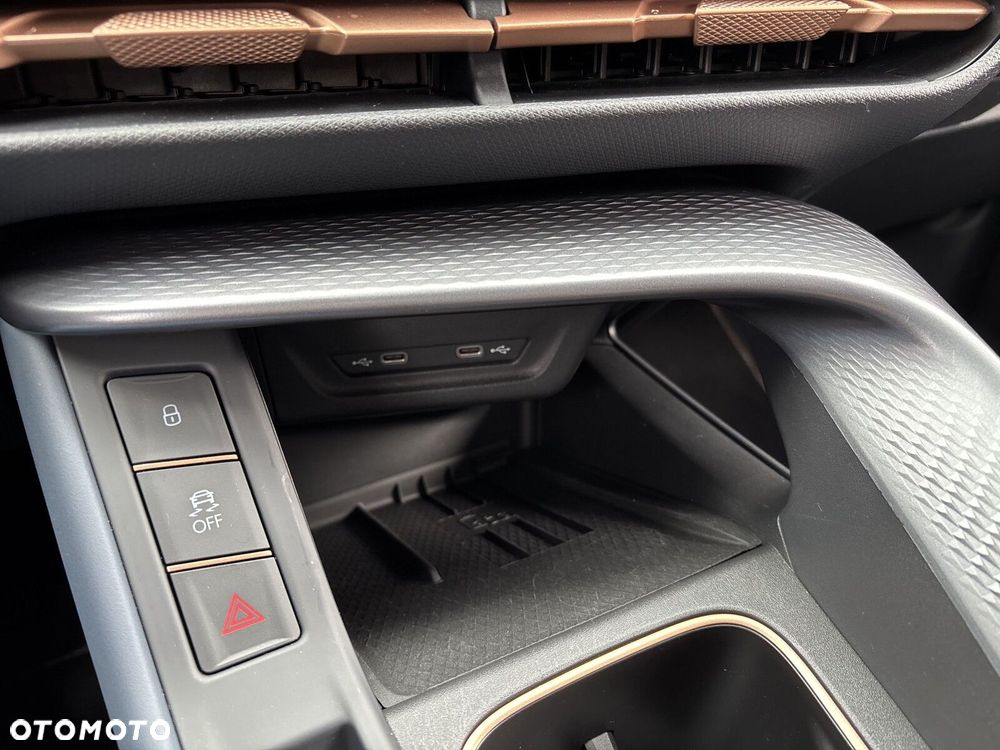 Cupra Terramar 1.5 eTSI mHEV DSG - 34