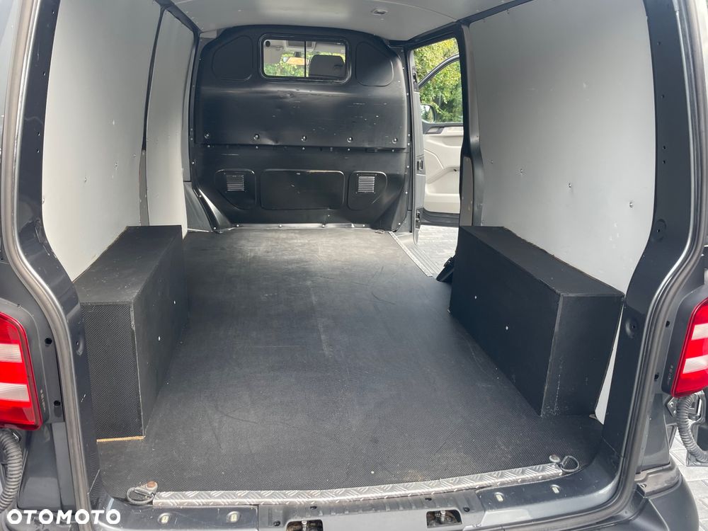 Volkswagen Transporter - 30