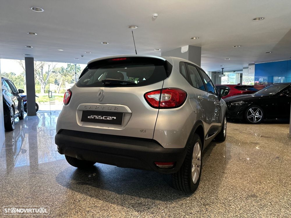 Renault Captur dCi 90 EDC Dynamique - 27