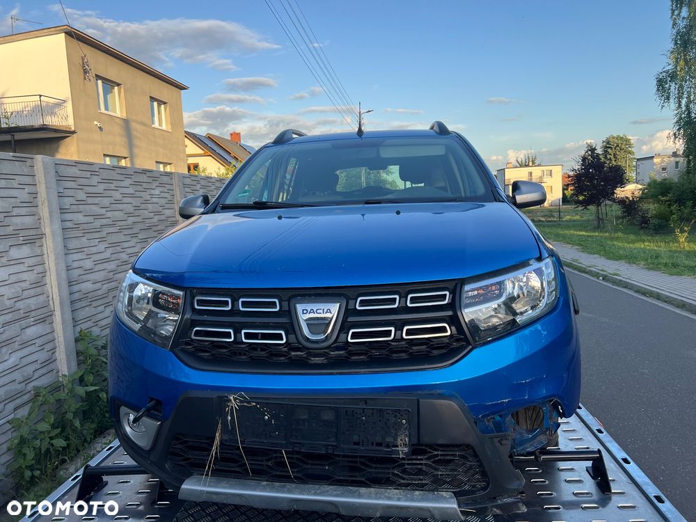Dacia Logan TCe 90 S&S Stepway Celebration - 9