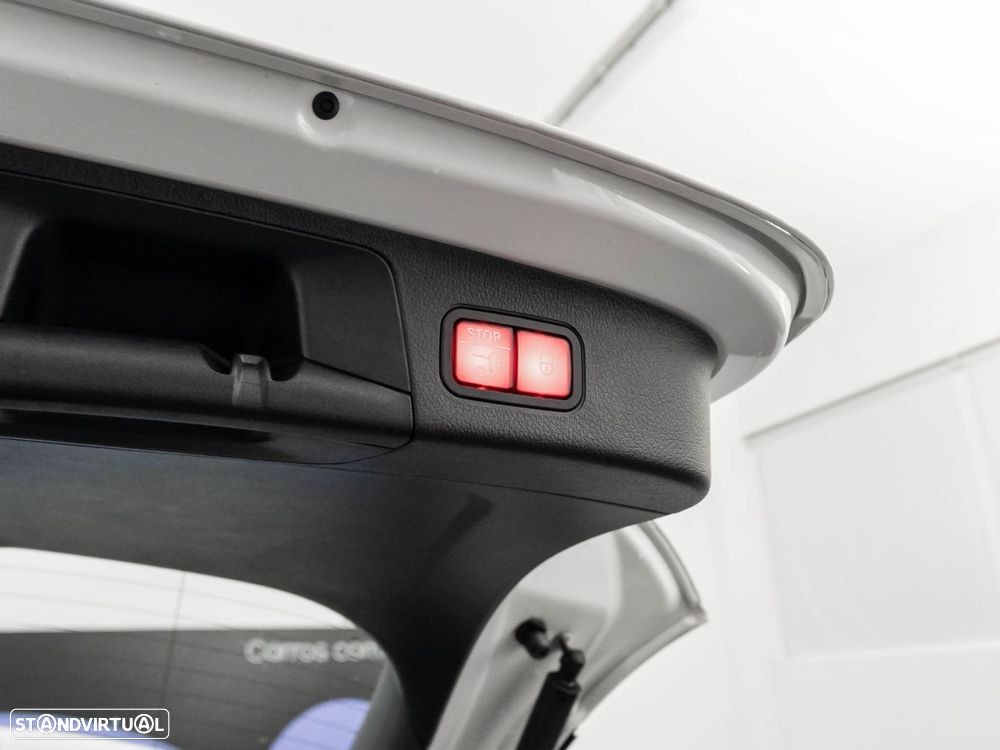 Mercedes-Benz GLA 200 d Style - 13