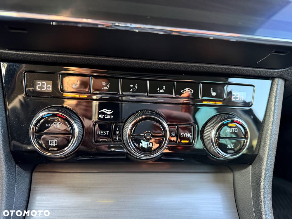 Skoda Superb 2.0 TSI 4x4 Style DSG - 32