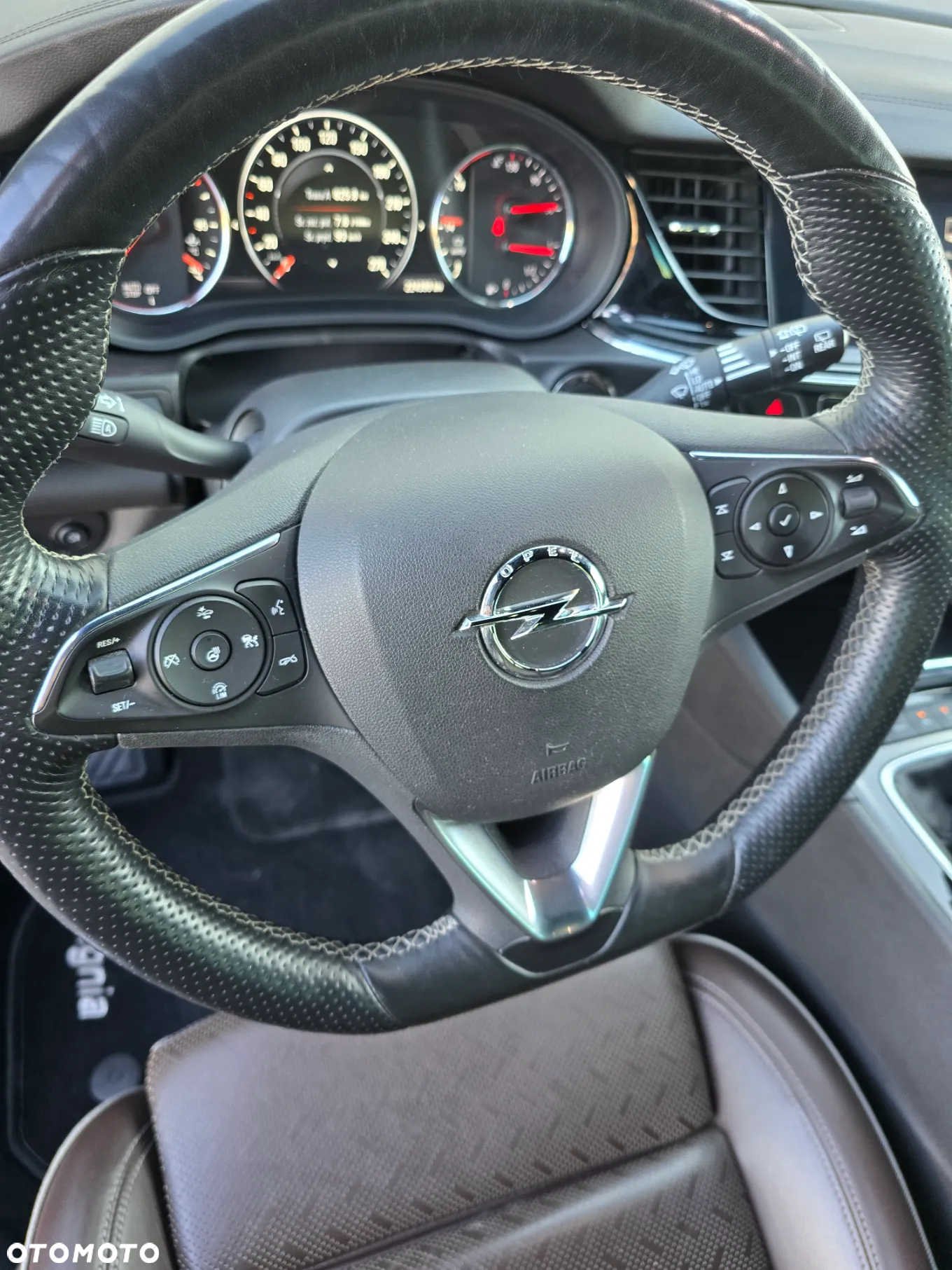 Opel Insignia 2.0 CDTI Exclusive S&S - 16